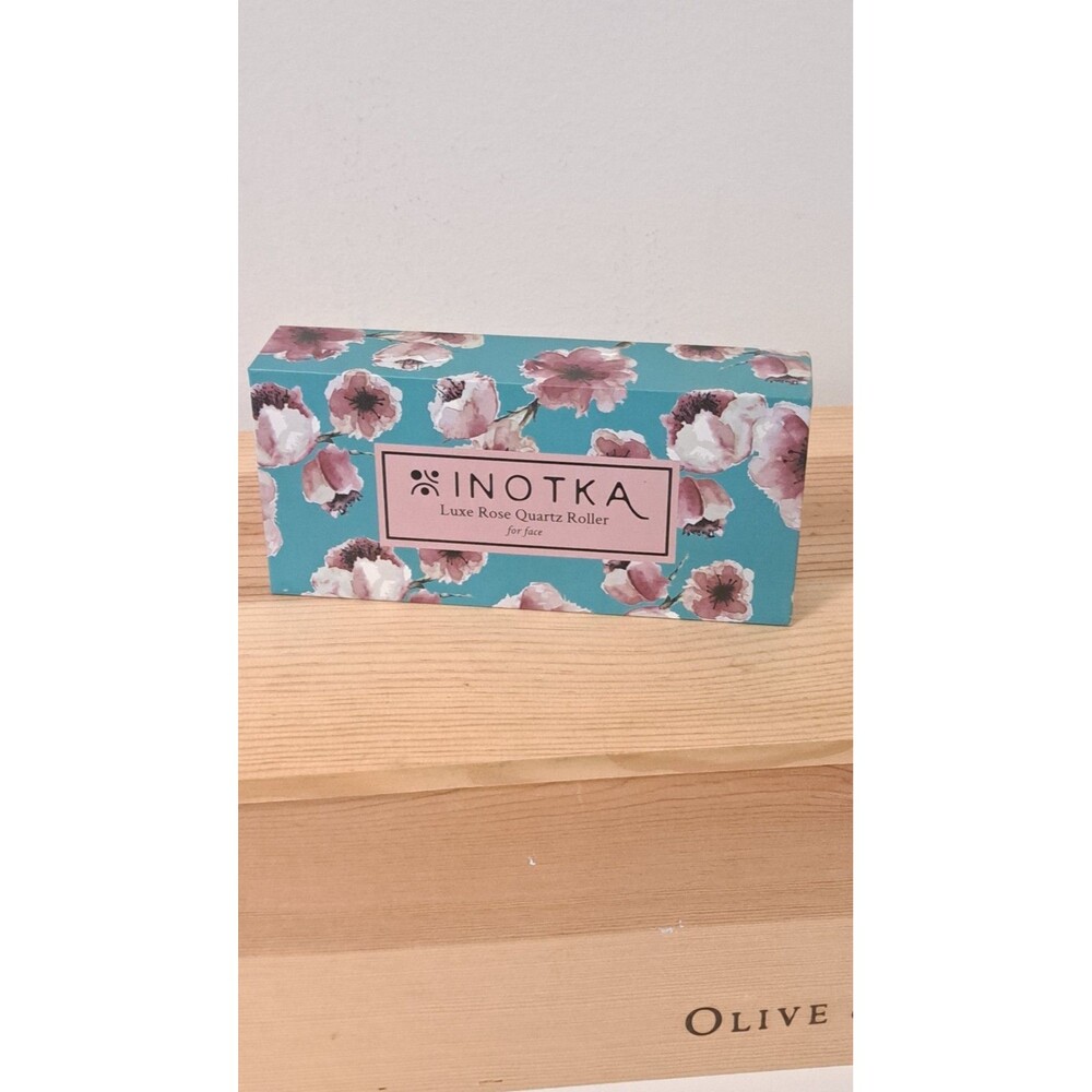 INOTKA Luxe Rose Quarz Roller For Face Original Box  Previously Owned
